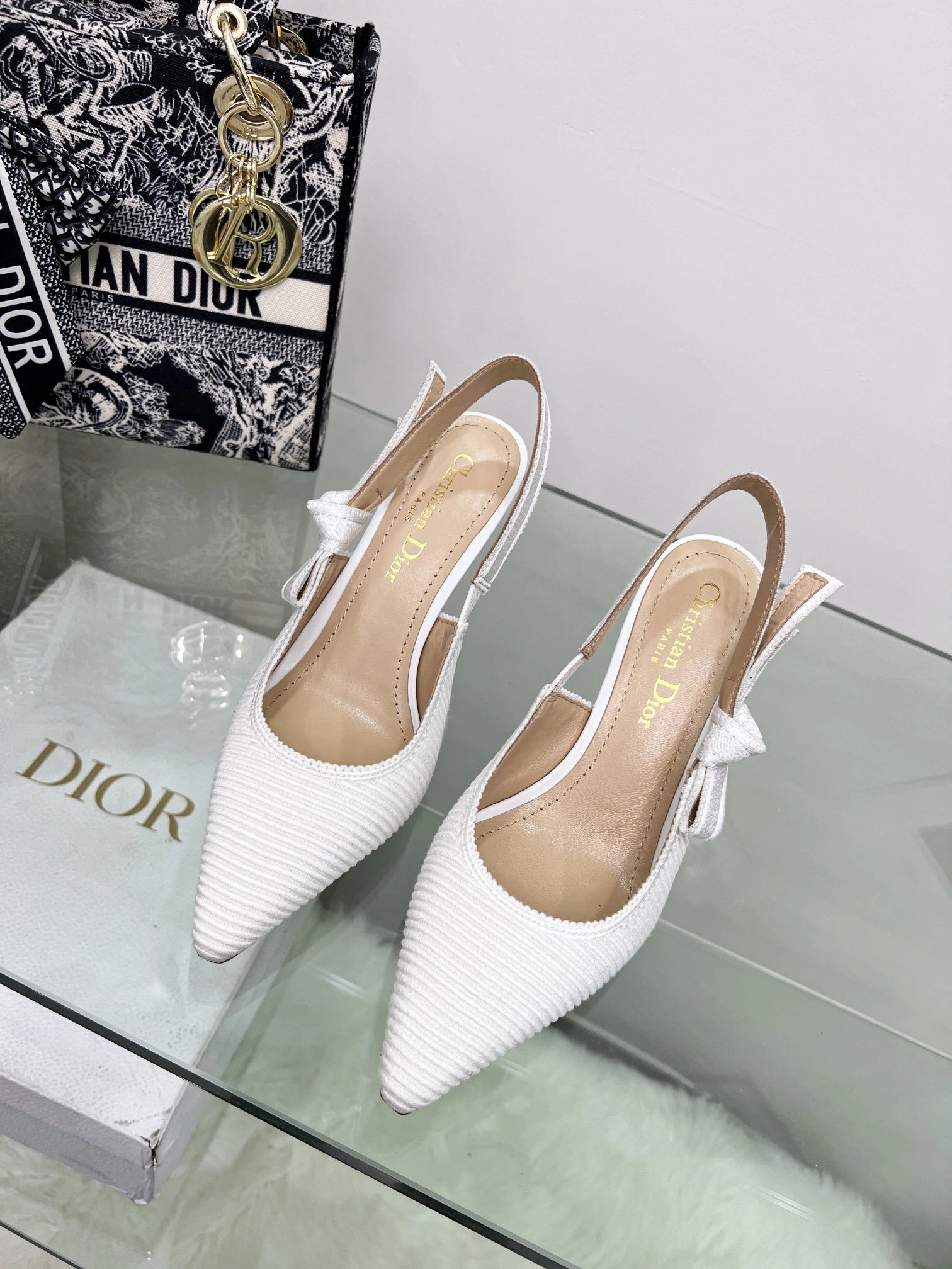 COCO-- 4ior KCP867EFR_S10W Heel height：9.5CM sheepskin item:D-X158J1713